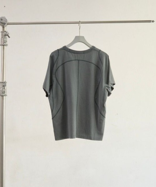 NVRFRGT(ネヴァーフォーゲット)の「Panelled Half Sleeve T-Shirt(Tシャツ/カットソー・メンズ・ブルー/ベージュ・1/3/2)」の16枚目の写真