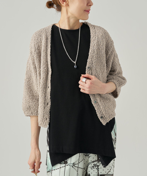 VERMEIL par iena（ヴェルメイユパーイエナ）の「DRY EARTH Vネックカーディガン（カーディガン/ボレロ・レディース・ホワイト/モカ・FREE）」の2枚目の写真
