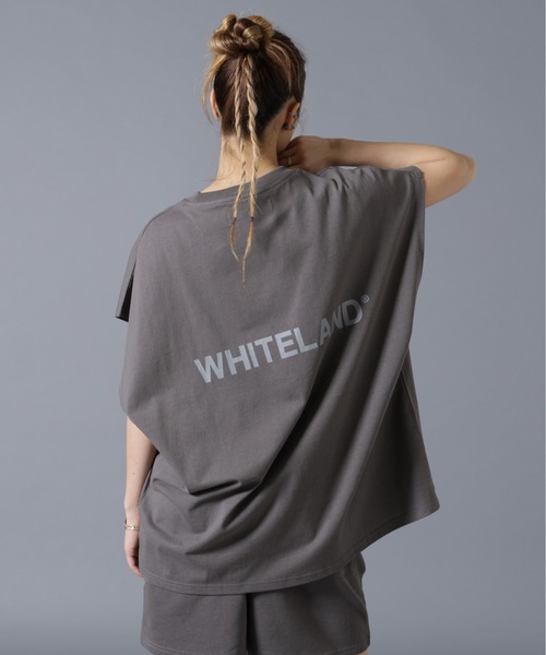 WHITELAND(ホワイトランド)の「【WEB&DEPOT限定】WHITELAND/ホワイトランド/LOGO NOSLEEVE(Tシャツ/カットソー・レディース・ベージュ/グレー/ブラック・L/M/S)」の2枚目の写真