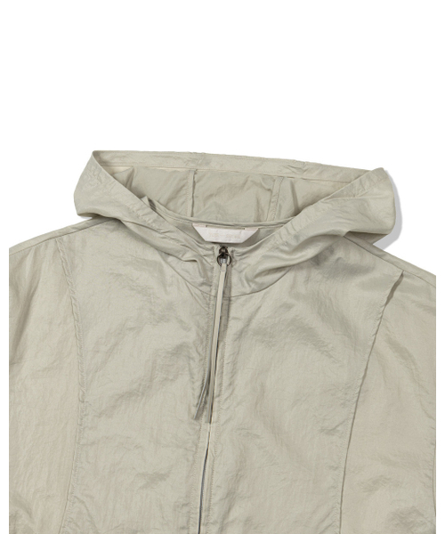 Yuje（ユジェ）の「OVERLAY ANORAK (White)（ナイロンジャケット・レディース・その他・FREE）」の11枚目の写真