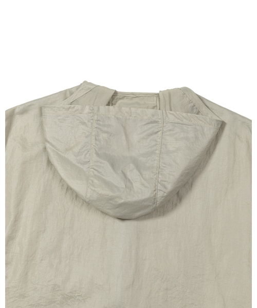 Yuje（ユジェ）の「OVERLAY ANORAK (White)（ナイロンジャケット・レディース・その他・FREE）」の12枚目の写真