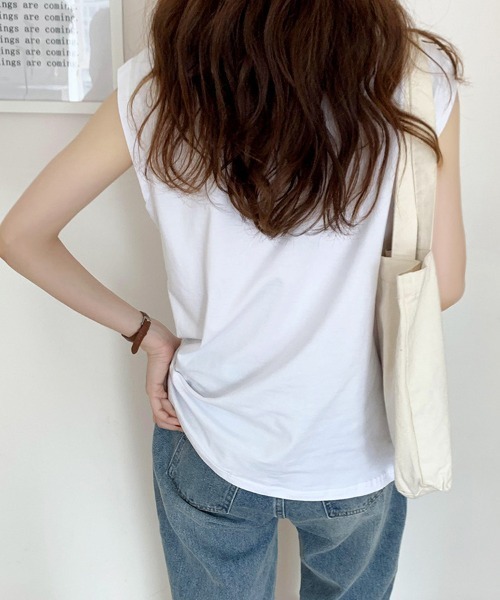 SallyLunn(サリーラン)の「【ベーシックデザイン】ノースリーブTシャツ(Tシャツ/カットソー・レディース・ホワイト/ブラック/ブラウン・MEDIUM/LARGE)」の15枚目の写真