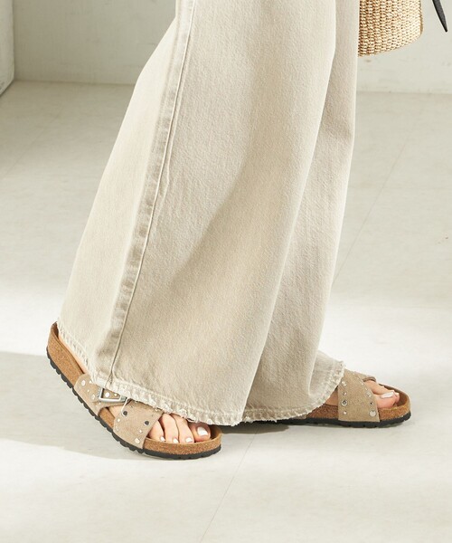 BIRKENSTOCK(ビルケンシュトック)の「【SHIPS EXCLUSIVE】BIRKENSTOCK:SIENA RIVET(サンダル・レディース・ベージュ/ブラック・36/35/39/38/37)」の14枚目の写真