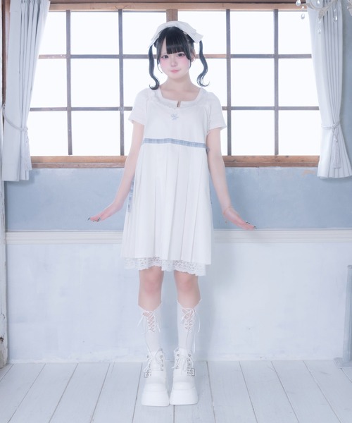 Whinny(ホワイニー)の「Whinny/《セットアップ可能♪》優等生きゃぴきゃぴワンピ(ワンピース・レディース・ホワイト/グレー/ブラック・FREE)」の11枚目の写真