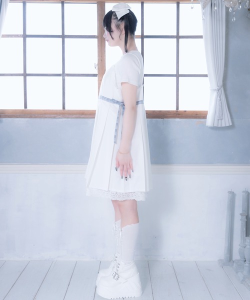 Whinny(ホワイニー)の「Whinny/《セットアップ可能♪》優等生きゃぴきゃぴワンピ(ワンピース・レディース・ホワイト/グレー/ブラック・FREE)」の12枚目の写真