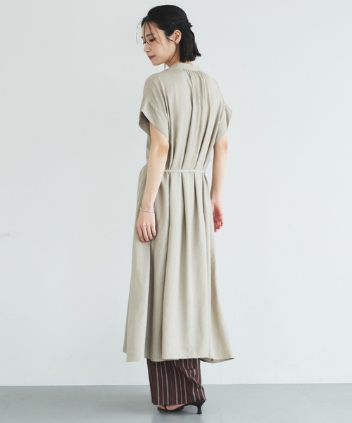 Doux archives（ドゥアルシーヴ）の「ウォッシャブルリネンライクバンドカラーシャツワンピーズ（ワンピース・レディース・ベージュ/ブラック/ブラウン・FREE）」の19枚目の写真