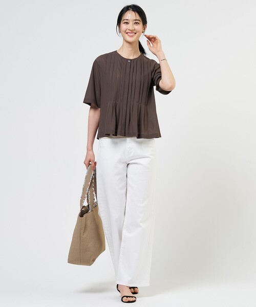 J.PRESS Ladies(J.プレス レディス)の「シアードライトリコット フレアタック カットソー(Tシャツ/カットソー・レディース・ブラウン系/ネイビー系/ライトグレー系/ライトグリーン系・SMALL)」の10枚目の写真