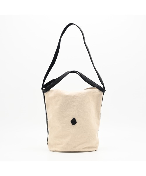 CLEDRAN(クレドラン)の「【付属 羊革】CL3989 HAND&WORK CANVAS CYLINDER BAG(ショルダーバッグ・レディース・ブラック/オフホワイト・FREE)」の3枚目の写真