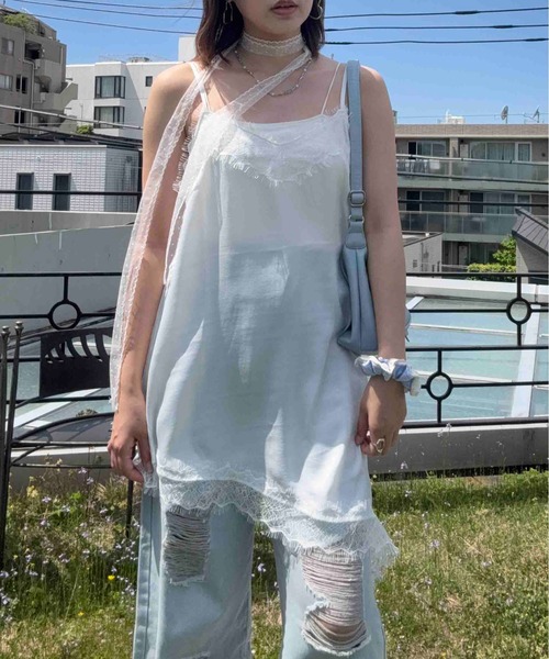 AS KNOW AS plus(アズノゥアズプラス)の「〇アシンメトリー 裾レースキャミワンピ(チュニック・レディース・ブラック/オフホワイト/ダークブラウン・FREE)」の7枚目の写真