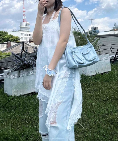AS KNOW AS plus(アズノゥアズプラス)の「〇アシンメトリー 裾レースキャミワンピ(チュニック・レディース・ブラック/オフホワイト/ダークブラウン・FREE)」の9枚目の写真