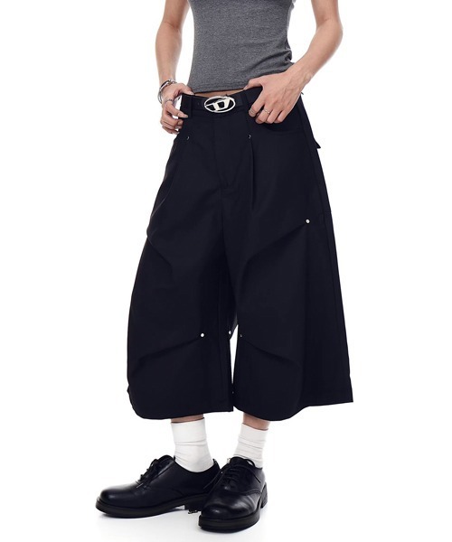Ressaca(レサーカ)の「ワイドスラックスハーフパンツ(スラックス・メンズ・グレー/ブラック・L/XL/M)」の4枚目の写真