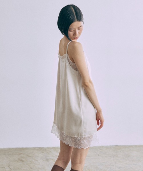 EN NEUME（エンノイム）の「Silky Lace Cami Dress（ワンピース・レディース・ピンク/ブルー/アイボリー・FREE）」の11枚目の写真