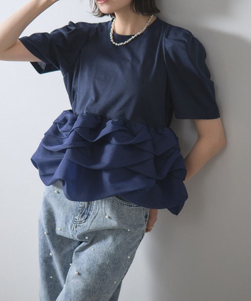 each（イーチ）の「ボリュームヘムフリルパワショルプルオーバー（Tシャツ/カットソー・レディース・ネイビー/ホワイト/ブラック・FREE）」の3枚目の写真