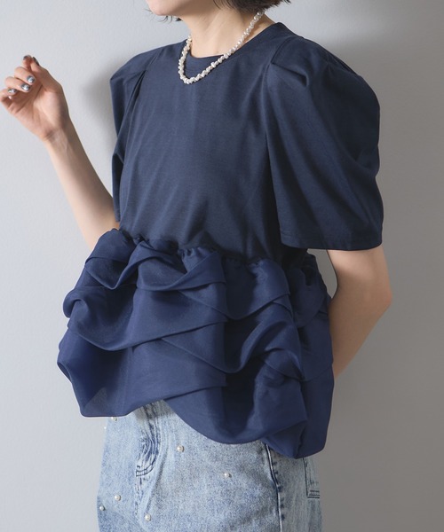 each（イーチ）の「ボリュームヘムフリルパワショルプルオーバー（Tシャツ/カットソー・レディース・ネイビー/ホワイト/ブラック・FREE）」の14枚目の写真