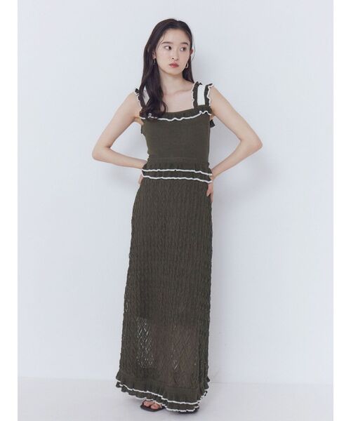 LAGUNAMOON(ラグナムーン)の「フリルバイカラーニットワンピース 【夏服】(ワンピース・レディース・ブラック/ベージュ/カーキ・MEDIUM/SMALL)」の7枚目の写真
