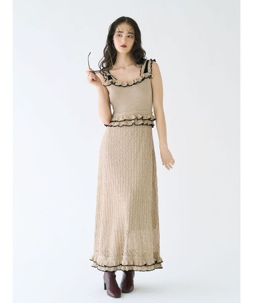 LAGUNAMOON(ラグナムーン)の「フリルバイカラーニットワンピース 【夏服】(ワンピース・レディース・ブラック/ベージュ/カーキ・MEDIUM/SMALL)」の19枚目の写真