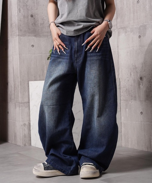 1111clothing(ワンフォークロージング)の「シャイニーデニム エンボス バレルバギーパンツ / Shiny Denim Embossed Barrel Baggy Pants(デニムパンツ・メンズ・ブラック/サックスブルー/ネイビー・XL/L/M)」の16枚目の写真