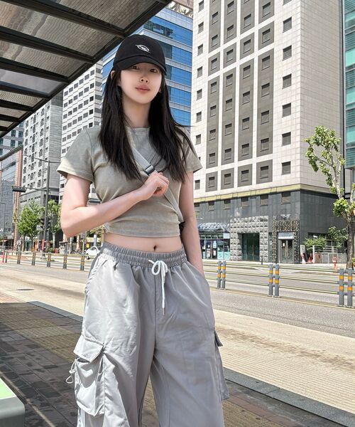 CREAM SODA LAB(クリームソーダラボ)の「ピグメントゴルジスリムクロップ半袖Tシャツカーキ(Tシャツ/カットソー・レディース・その他・FREE)」の12枚目の写真