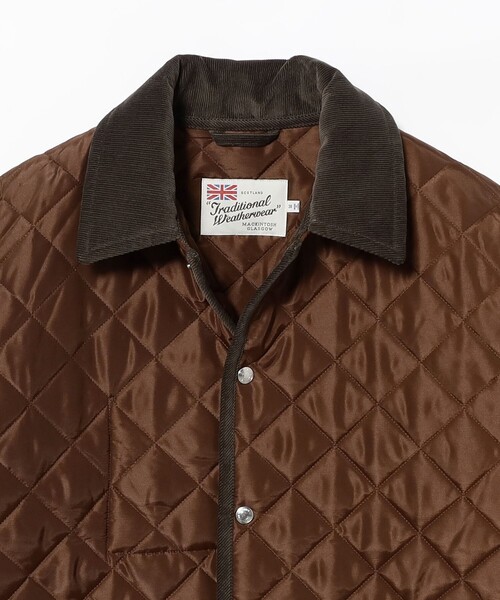 BEAMS F(ビームスエフ)の「Traditional Weatherwear / WAVERLY STUDS SHORT キルティング ジャケット(ブルゾン・メンズ・ブラック・36/38)」の3枚目の写真