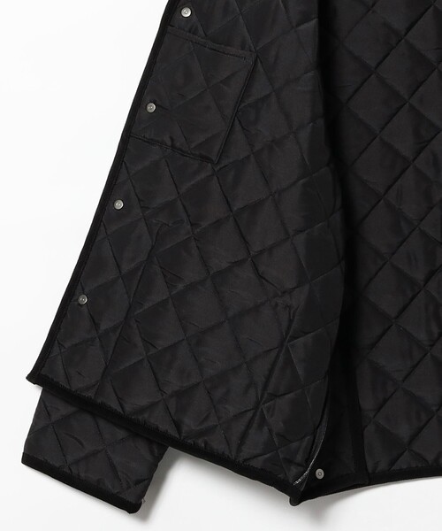 BEAMS F(ビームスエフ)の「Traditional Weatherwear / WAVERLY STUDS SHORT キルティング ジャケット(ブルゾン・メンズ・ブラック・36/38)」の11枚目の写真