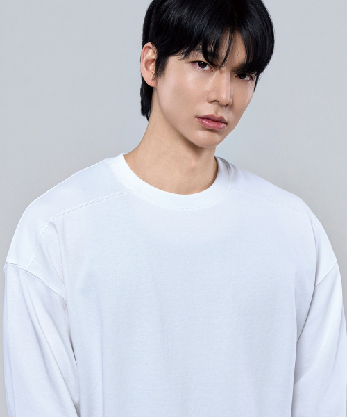 PHYSICAL GARMENTS（フィジカルガーメンツ）の「P2613 ヘビーカットオーバーサイズ長袖Tシャツ [3COLOR]（Tシャツ/カットソー・メンズ・ホワイト/ブラック/チャコール・MEDIUM/LARGE/X-LARGE/XX-LARGE）」の7枚目の写真