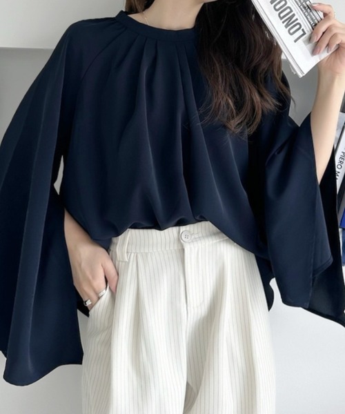 umune(ウムネ)の「ブラウスフレアスリーブフェミニン上品キレイめ体型カバーオフィカジデートお出かけ秋 冬(シャツ/ブラウス・レディース・ライトブルー/ネイビー/アイボリー・FREE)」の3枚目の写真