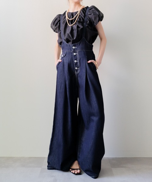 DOLLUPOOPS(ドールアップウップス)の「Flare Denim Salopette(フレアデニムサロペット)(サロペット/オーバーオール・レディース・ネイビー・MEDIUM)」の1枚目の写真