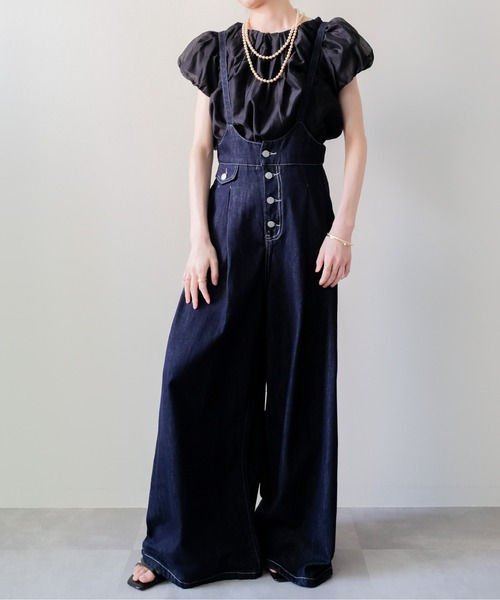 DOLLUPOOPS(ドールアップウップス)の「Flare Denim Salopette(フレアデニムサロペット)(サロペット/オーバーオール・レディース・ネイビー・MEDIUM)」の6枚目の写真