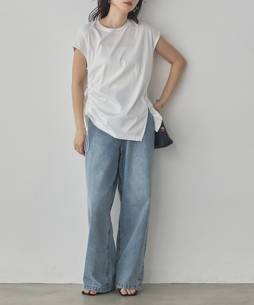 hunch(ハンチ)の「コンパクトスムース アシメデザイントップス(Tシャツ/カットソー・レディース・ブラック/グリーン/オフホワイト/ダークブラウン・FREE)」の11枚目の写真