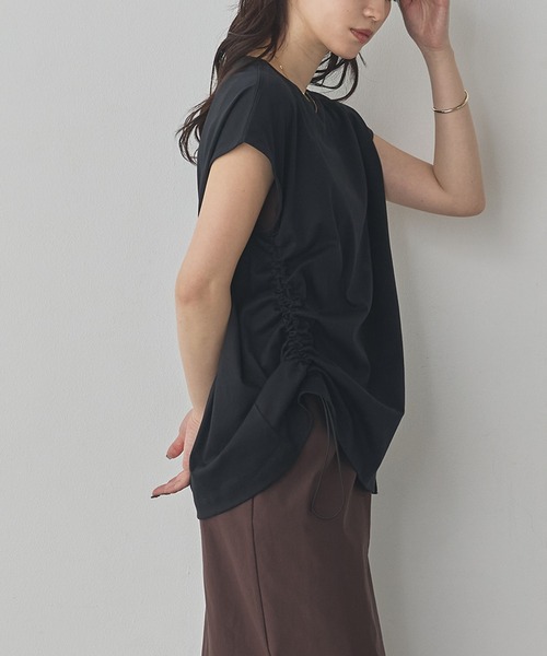 hunch(ハンチ)の「コンパクトスムース アシメデザイントップス(Tシャツ/カットソー・レディース・ブラック/グリーン/オフホワイト/ダークブラウン・FREE)」の16枚目の写真