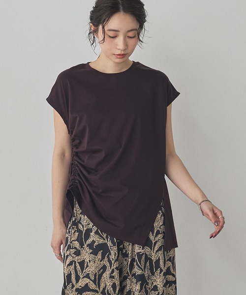 hunch(ハンチ)の「コンパクトスムース アシメデザイントップス(Tシャツ/カットソー・レディース・ブラック/グリーン/オフホワイト/ダークブラウン・FREE)」の12枚目の写真