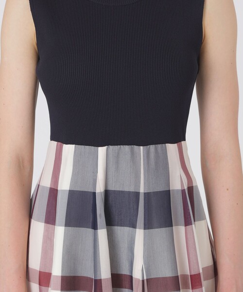 BLUE LABEL CRESTBRIDGE（ブルーレーベルクレストブリッジ）の「クレストブリッジチェックシアーボイルニットコンビドレス（ワンピース・レディース・パープル系その他4/レッド・38/40/36）」の10枚目の写真