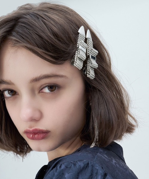 HARE(ハレ)の「2Pリボンモチーフヘアピン(HARE)(ヘアピン・レディース・シルバー・FREE)」の4枚目の写真