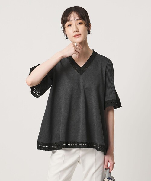 UNITED ARROWS(ユナイテッドアローズ)の「Vネック ニット ショートスリーブ チュニック(ニット/セーター・レディース・ネイビー/オフホワイト/ダークグレー・FREE)」の10枚目の写真
