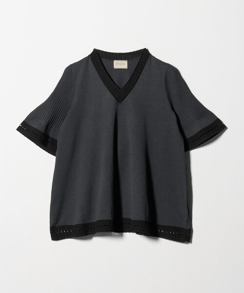 UNITED ARROWS(ユナイテッドアローズ)の「Vネック ニット ショートスリーブ チュニック(ニット/セーター・レディース・ネイビー/オフホワイト/ダークグレー・FREE)」の15枚目の写真