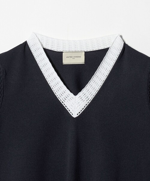 UNITED ARROWS(ユナイテッドアローズ)の「Vネック ニット ショートスリーブ チュニック(ニット/セーター・レディース・ネイビー/オフホワイト/ダークグレー・FREE)」の22枚目の写真