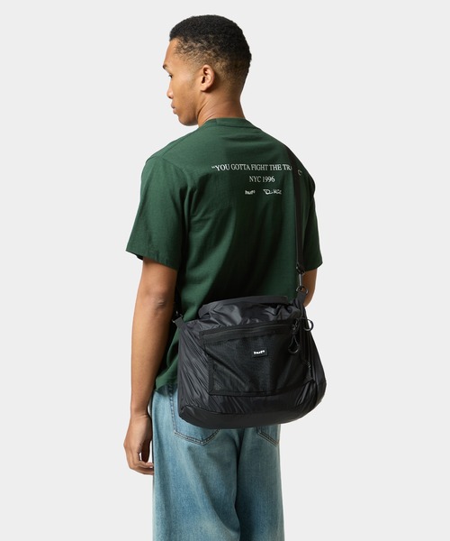 HUF(ハフ)の「PERTEX ROLL TOP SHOULDER(トートバッグ・メンズ・ブラック・O/S)」の8枚目の写真