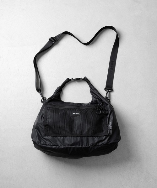 HUF(ハフ)の「PERTEX ROLL TOP SHOULDER(トートバッグ・メンズ・ブラック・O/S)」の4枚目の写真