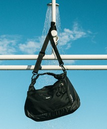 HUF（ハフ）の「PERTEX ROLL TOP SHOULDER（トートバッグ）」