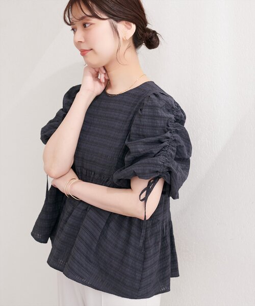 natural couture(ナチュラルクチュール)の「ドロストスリーブペプラムブラウス(シャツ/ブラウス・レディース・イエロー/オフホワイト/ピンク/チャコールグレー/その他1・FREE)」の22枚目の写真