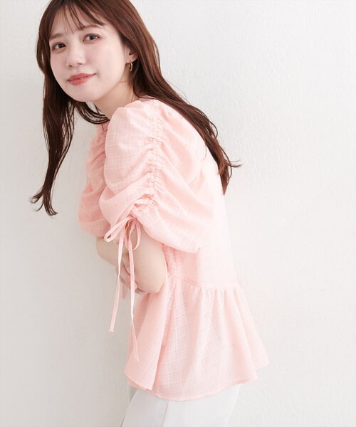 natural couture(ナチュラルクチュール)の「ドロストスリーブペプラムブラウス(シャツ/ブラウス・レディース・イエロー/オフホワイト/ピンク/チャコールグレー/その他1・FREE)」の11枚目の写真