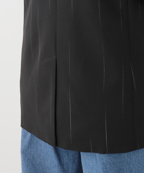 tibi(ティビ)の「TIBI/ティビ VISCOSE SUITING HINGED SLEEVE BLAZER ジャケット(テーラードジャケット・レディース・ブラック・2)」の7枚目の写真