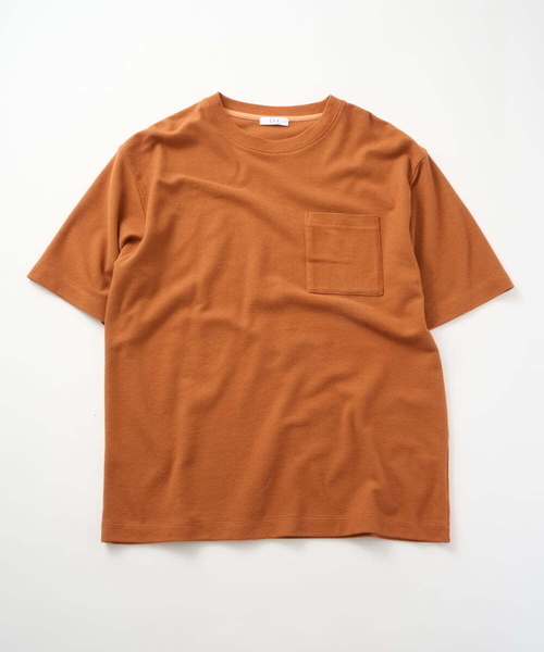 a.v.v(アーヴェヴェ)の「\ジャケットインにもおすすめ!/ハニカムジャカードクルーネックカットソー【接触冷感/遮熱洗濯機で洗える/イージーケア/毛玉になりにくい】(Tシャツ/カットソー・メンズ・ライトグレー/ブルー/オレンジ・50/48/46)」の5枚目の写真