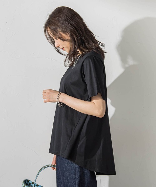 LAUTREAMONT(ロートレアモン)の「【WEB限定】≪気分で選べる!≫ジュエリーカラーカットソー(Tシャツ/カットソー・レディース・ネイビー/ピンク/イエロー/レッド/ブラック/パープル/ブルー/ホワイト/ベージュ/ブラウン/キャメル/グリーン・9号/11号)」の15枚目の写真