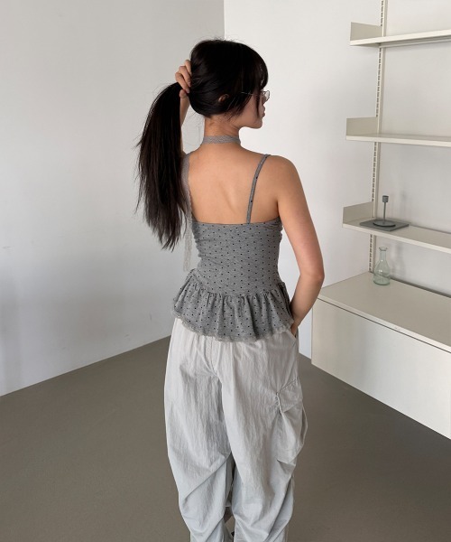 4INT.(フォイント)の「【UNISEX】裾ドロスト ナイロン バンディング カーゴ ワイド パンツ(カーゴパンツ・レディース・グレー/ブラック/チャコール・FREE)」の20枚目の写真