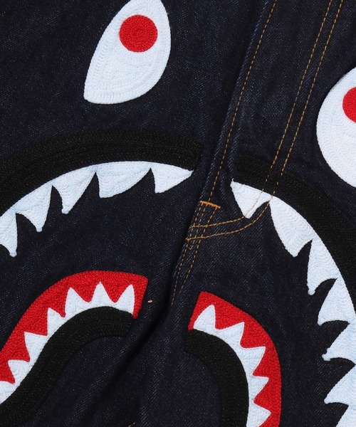 A BATHING APE（アベイシングエイプ）の「SHARK 13 OZ DENIM PANTS（デニムパンツ・メンズ・ブラック/インディゴブルー・X-LARGE/SMALL/XX-LARGE/MEDIUM/LARGE）」の5枚目の写真