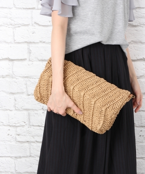 LEPSIM（レプシィム）の「ペーパークリテクラッチショルダーバッグ　711845（ショルダーバッグ・レディース・レッド/ブラック/ベージュ・ONE SIZE）」の5枚目の写真