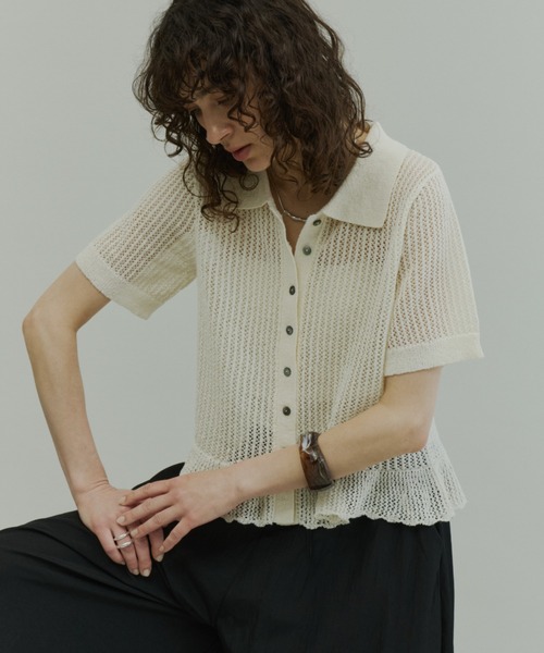 Plumel(プルメル)の「Open-Knit Cropped Knit Cardigan / 透かし編みハーフニットカーディガン(カーディガン/ボレロ・レディース・ブラウン/チャコールグレー/アイボリー・MEDIUM)」の1枚目の写真