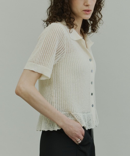 Plumel(プルメル)の「Open-Knit Cropped Knit Cardigan / 透かし編みハーフニットカーディガン(カーディガン/ボレロ・レディース・ブラウン/チャコールグレー/アイボリー・MEDIUM)」の12枚目の写真