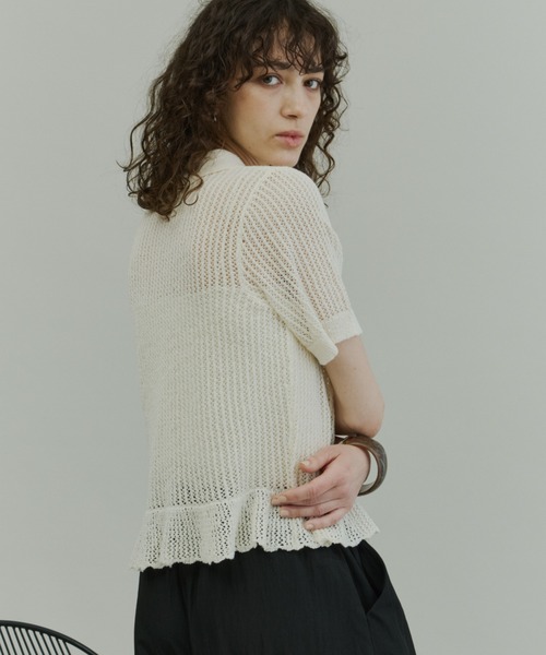 Plumel(プルメル)の「Open-Knit Cropped Knit Cardigan / 透かし編みハーフニットカーディガン(カーディガン/ボレロ・レディース・ブラウン/チャコールグレー/アイボリー・MEDIUM)」の11枚目の写真